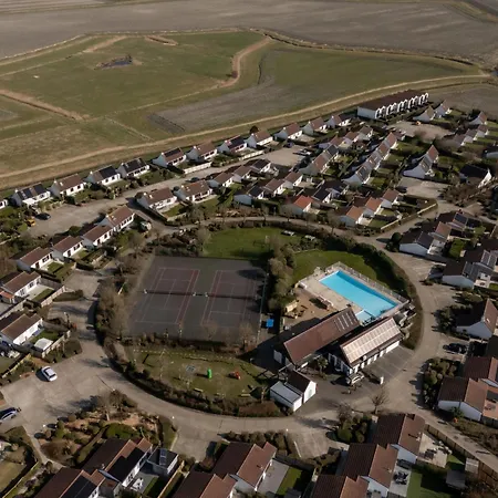 Semesterbostad Duinenhuisje 25 Parking And Shared Pool By Interhome De Haan