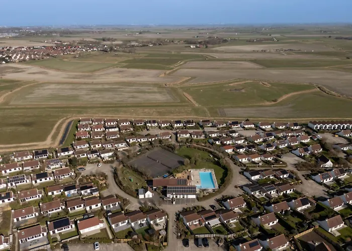 Duinenhuisje 25 Parking And Shared Pool By Interhome