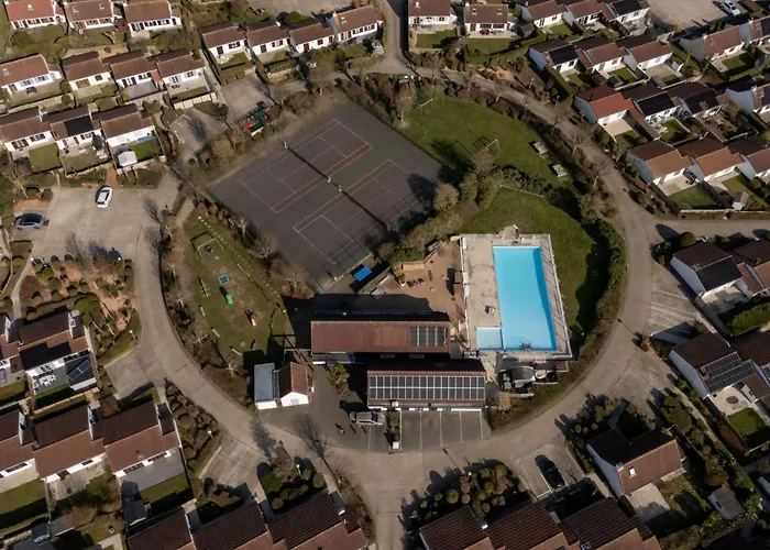 Duinenhuisje 25 Parking And Shared Pool By Interhome